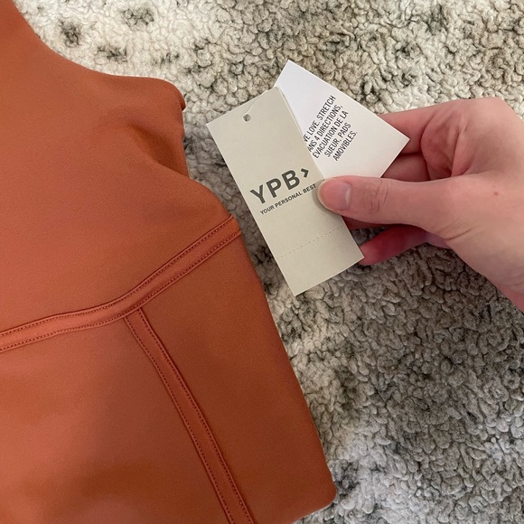 nwt Abercrombie tank - Picture 3 of 4